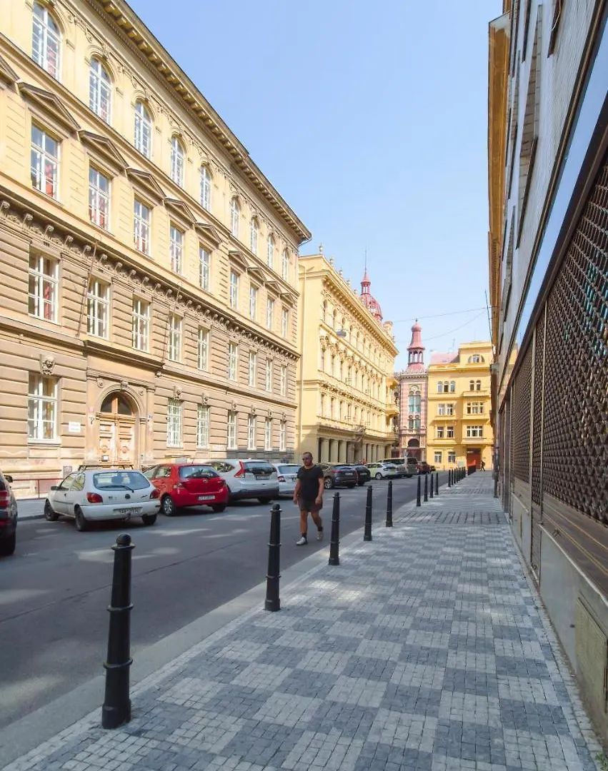 Apartment U Pujcovny 6 براغ 0*,